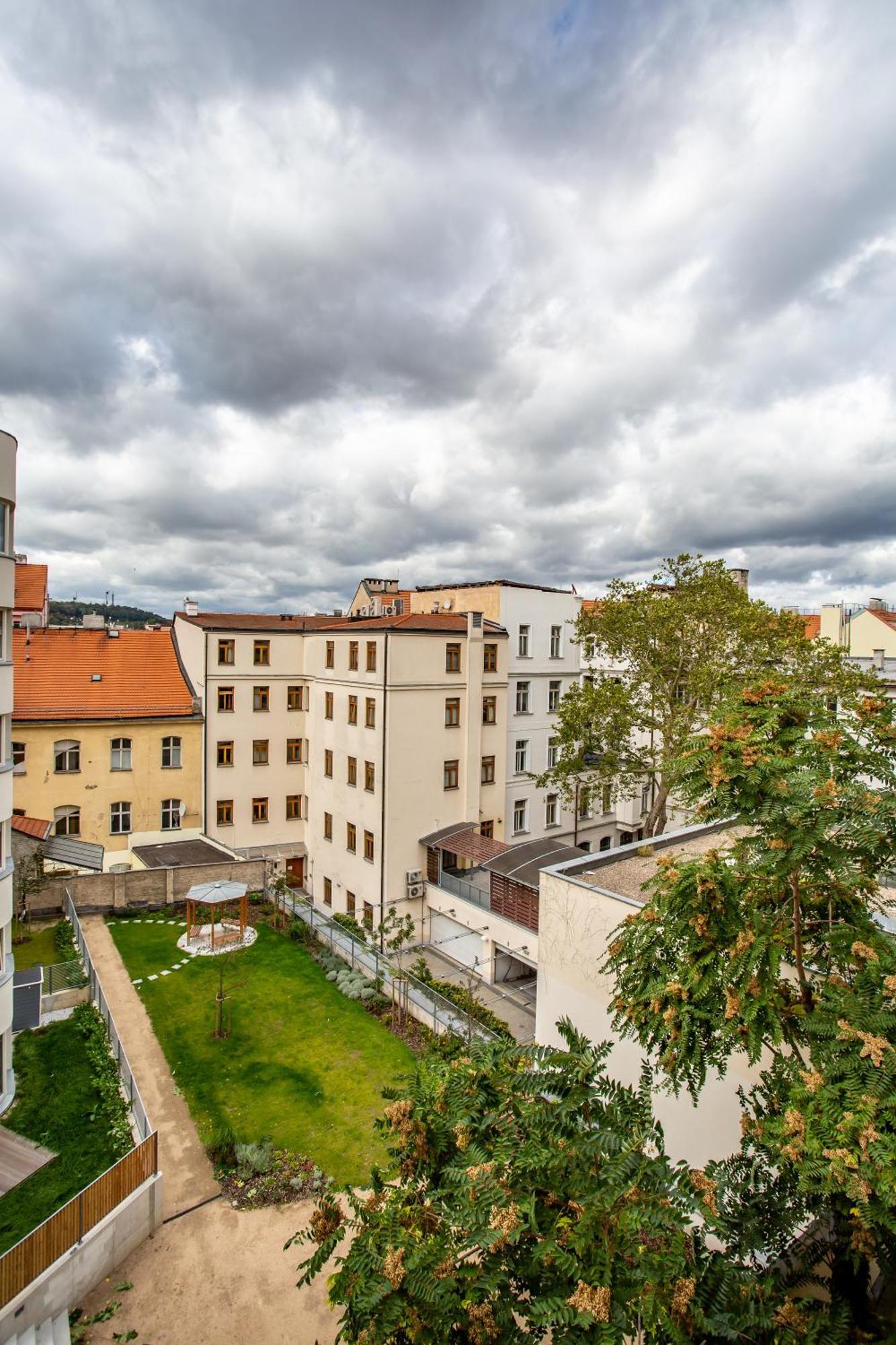 Melody Lägenhet Prag Exteriör bild